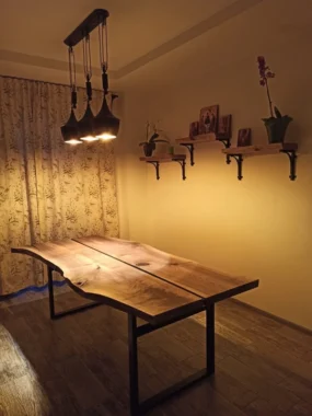 Стол фигурный обеденный из слэбов карагача 90х150 фото 1